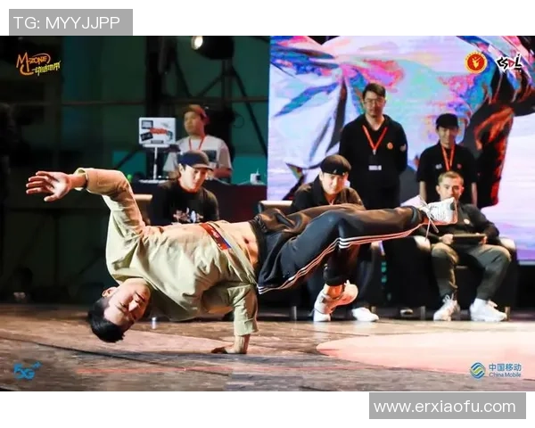 杭州攀岩队在世界街舞大赛中以85分稳居积分榜首位